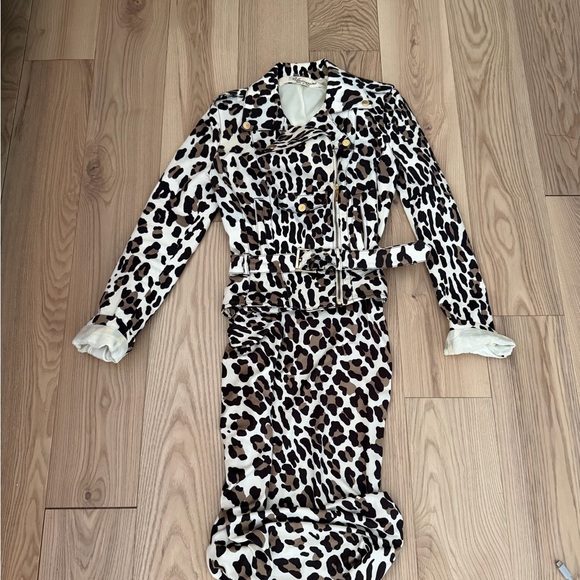 Blumarine Jackets & Blazers - Blumarine Chic Leopard Print Dress with Belt